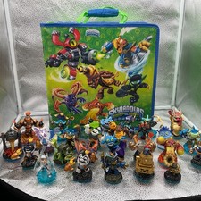 Skylanders Lot Swapforce Case And 27 Figures  ..TESTED AND WORKS