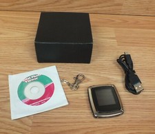 Walt Disney World Digital Photo Frame Key Chain w/ CD USB Cable Instructions