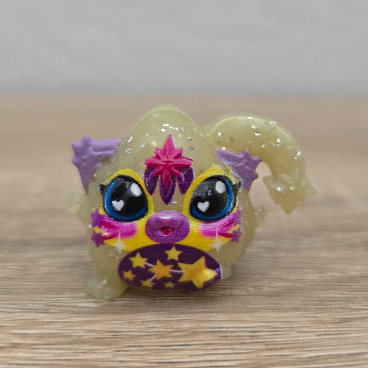 【並行輸入品】Magic Mixies シマーVerse人形 新品 Magic Mixies Minis 4 Pack Shimmer Verse Series Magic Super