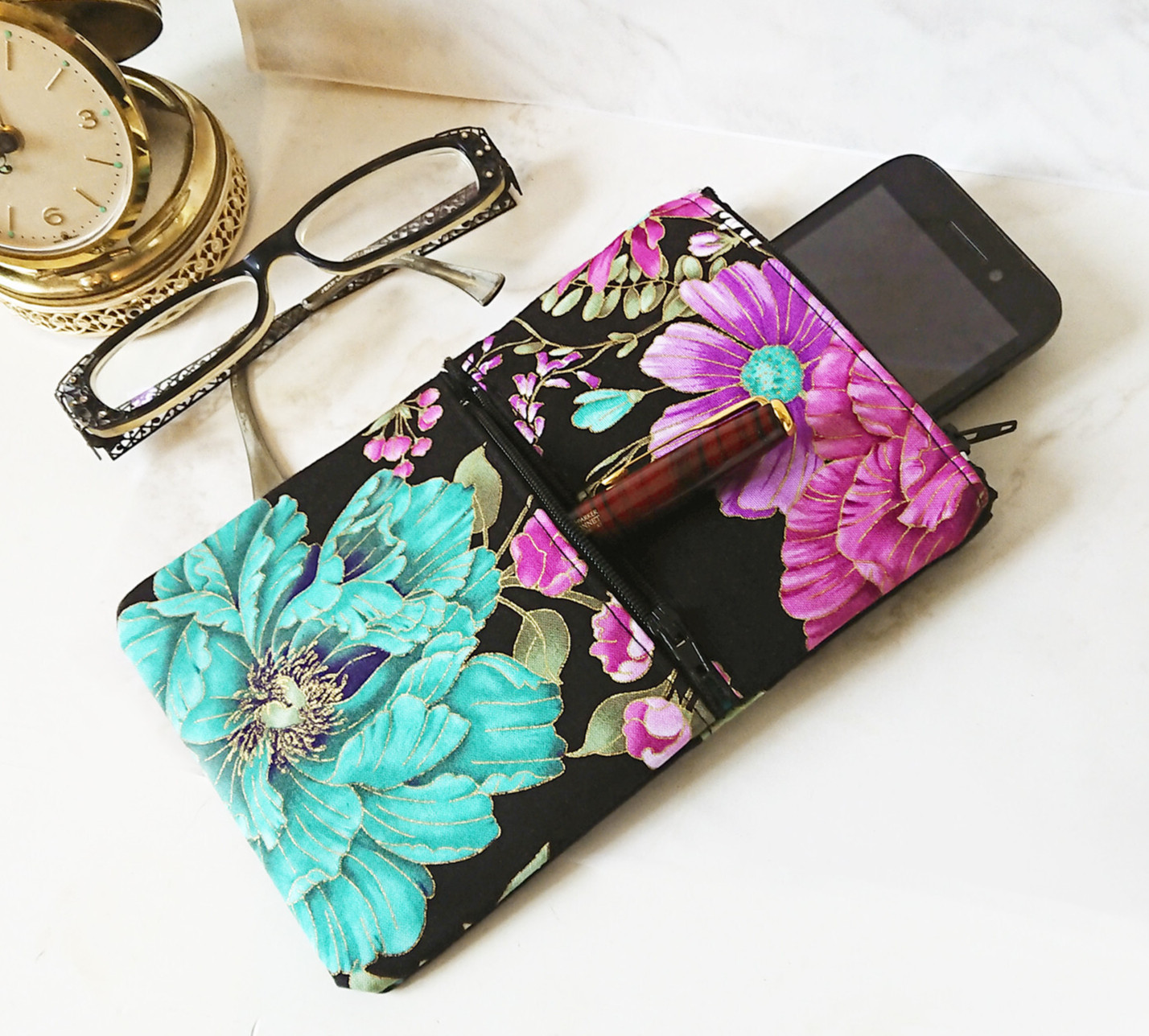 Étui double téléphone et lunettes en tissu coton fleuri turquoise et mauve