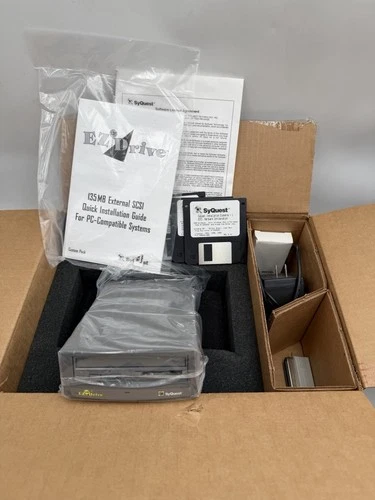 SyQuest External EZ Drive 135MB w/SCSI Ports Vintage In Box