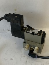 Smc VFS2110-5TZ Pneumatic Solenoid Valve 21-26v-ac With Block
