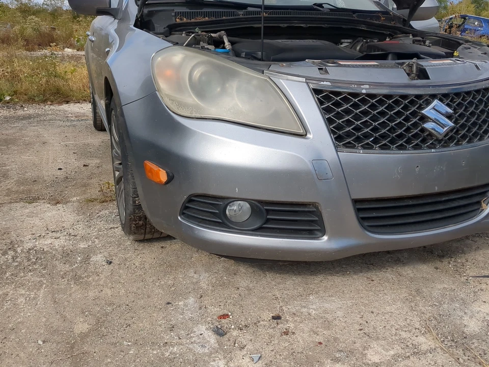 2010-2013 Suzuki Kizashi Front Bumper - Oem UOCB7 - Image 2 of 4