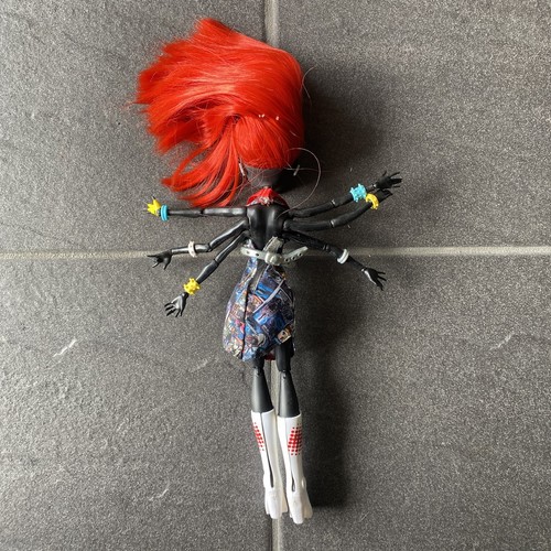 Monster High Webarella Wydowna Spider Doll 2011 Exclusive Collectible Figure - Foto 2 di 11