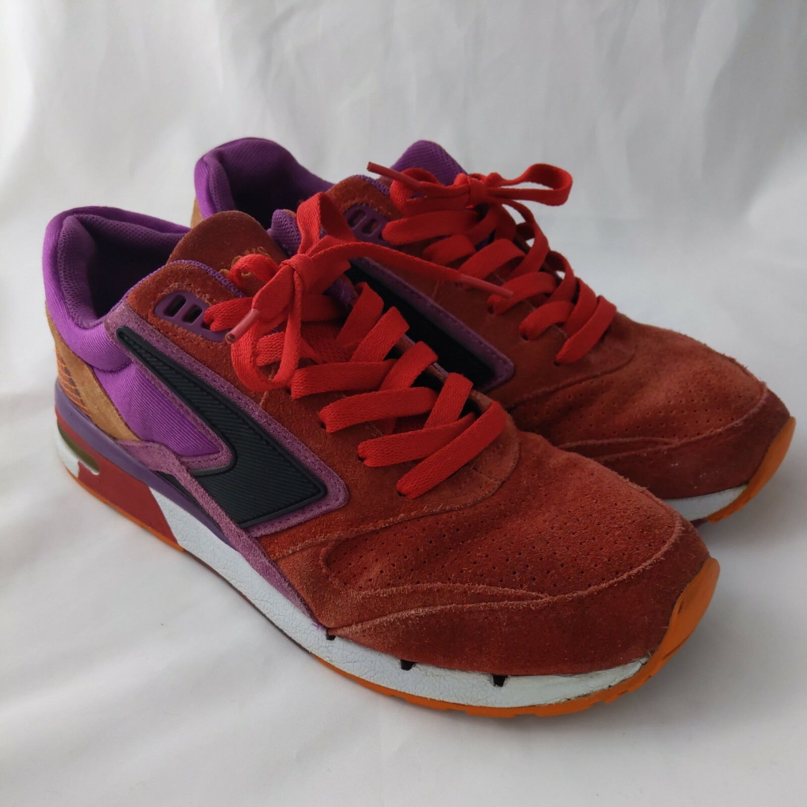 brooks fusion sneaker