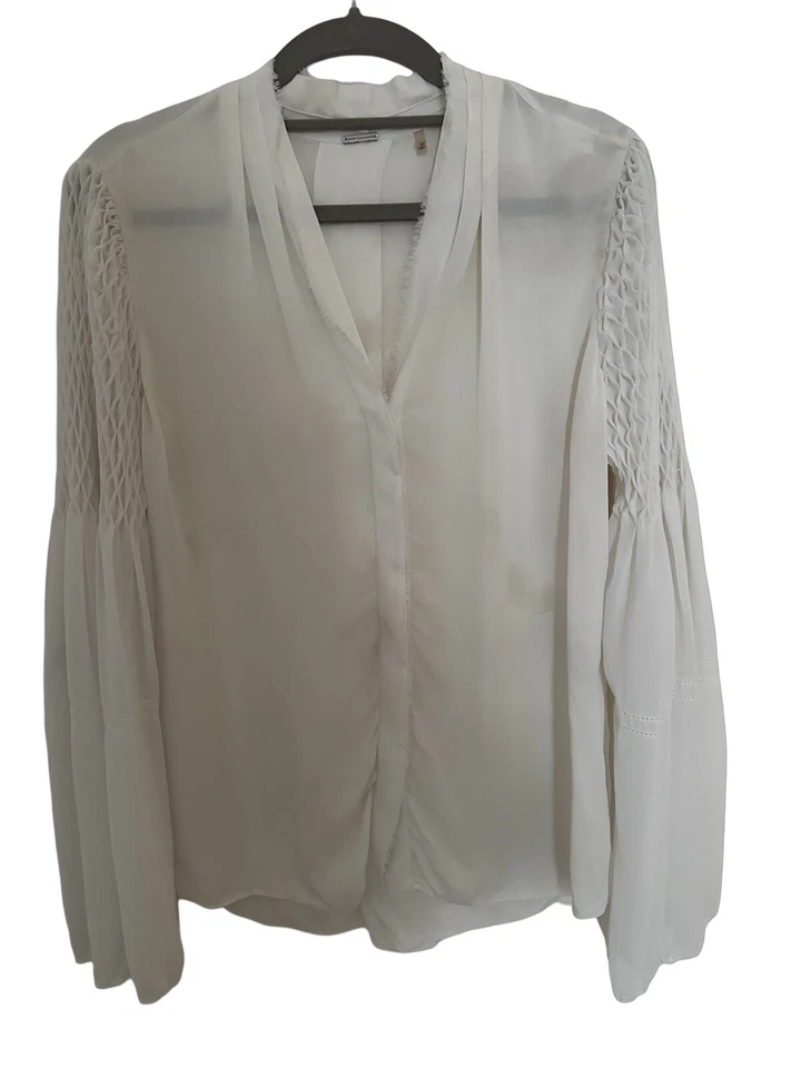 Blusa ELLIE TAHARI Talla Pequeña Marfil Seda Dobladillo Crudo Camisa Cuello en V Botones Ocultos Foto 4 de 4