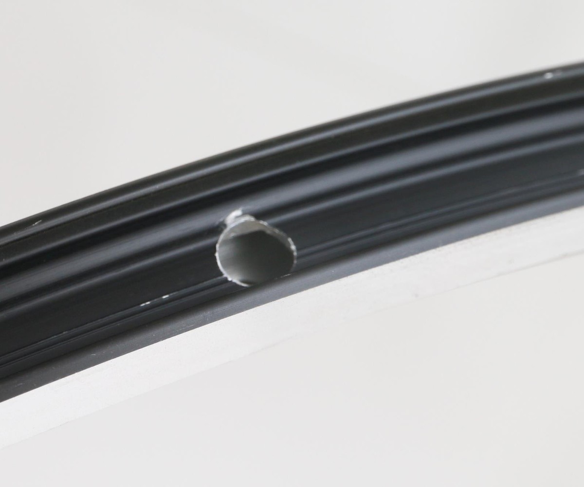 1 QTY Mavic CXP Elite 700c 28 Hole 28H Road Bike Rim Aluminum