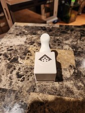 Martha Stewart Crafts Paper Punch Around the Page Edge Loops Flower Petal Lace