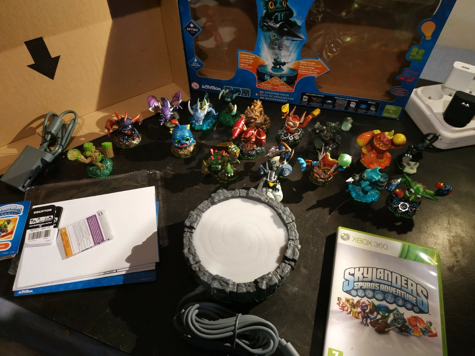 Skylanders Spyro's Adventure Starter Pack pour xbox 360 + accessoires xbox 360