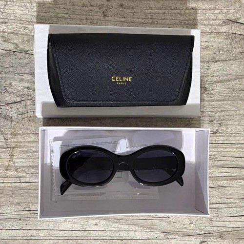 CELINE Triomphe 4019U Oversized Oval Sunglasses Black Frame Gray Tinted UV400
