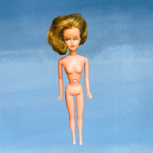 Vintage Tressy Fashion Doll 1965, Blonde Hair, Blue Eyes