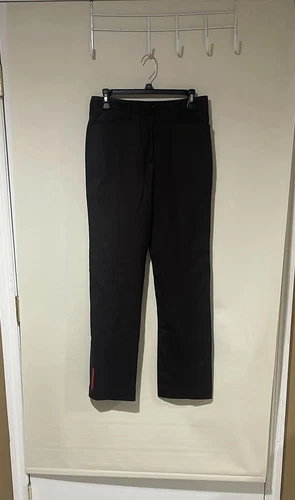 Pantalone elegante Prada marrone nuovo senza etichette con vestibilità classica taglia EU 40