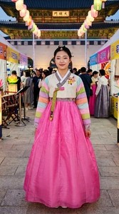 Elegent Korean Traditional Dress Hanbok