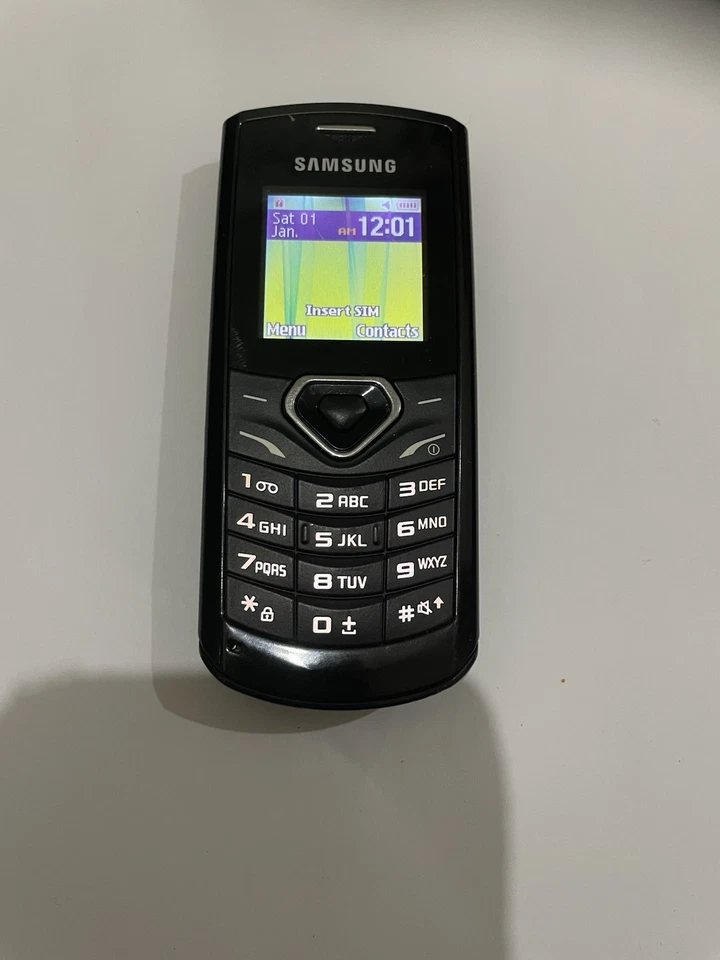 Samsung GT-E1170i Black (Unlocked) Mobile Phone, photo 2 of 4