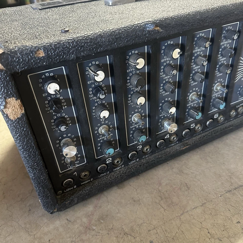 Amplificador Mezclador Peavey XR-600B Serie 400BH - Encendido - Piezas/Reparación Leer Descripción Foto 2 de 4