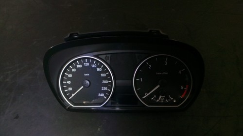 Y229-090 BMW 1er E87 LCI 118D Tachometer Kombiinstrument Tacho 9141475