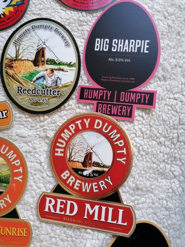 HUMPTY DUMPTY BREWERY BEER PUMP CLIPS, SELLING AS EACH SO MESSAGE WHICH 1 AS... - Picture 9 of 20