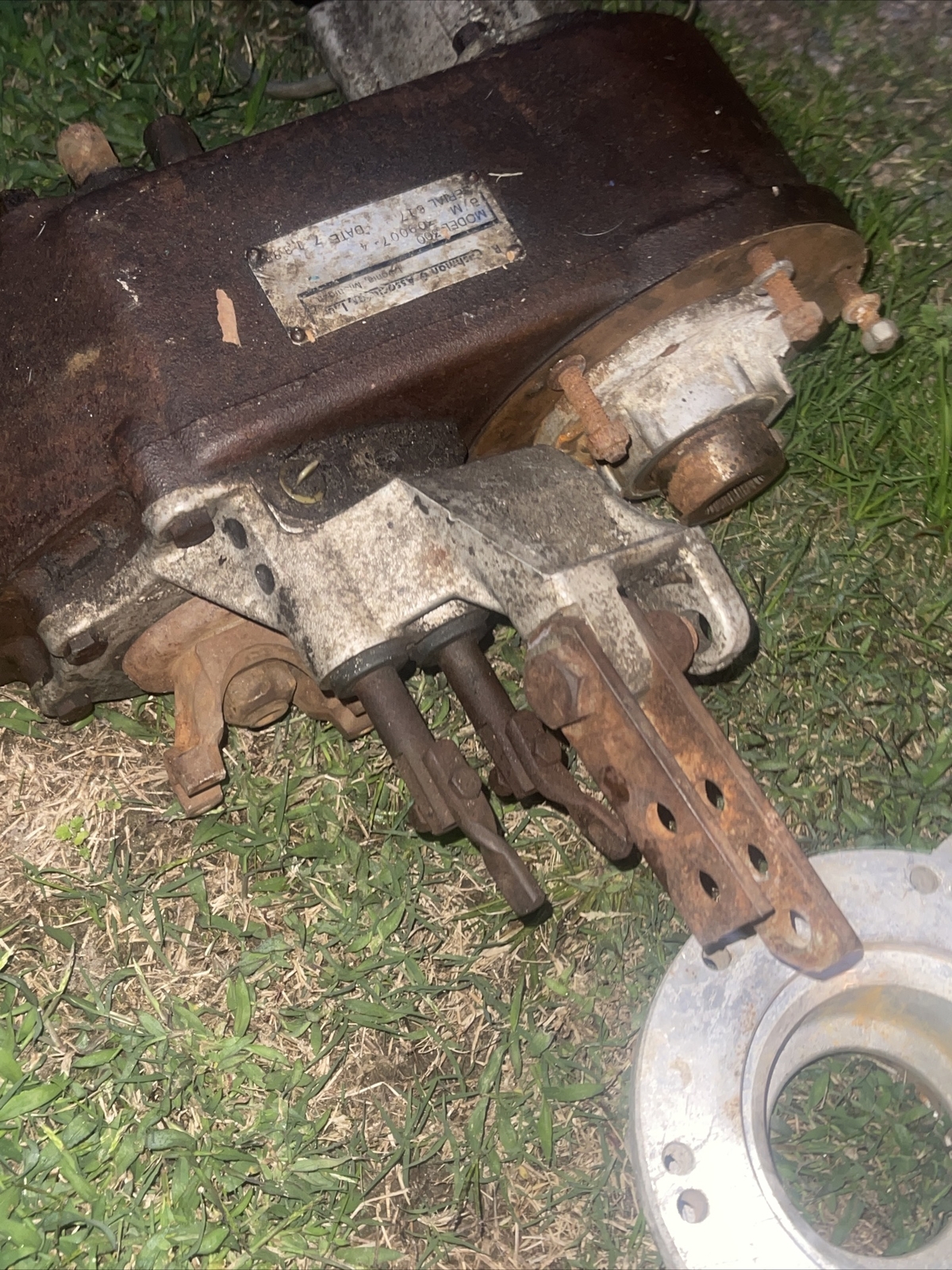 R. Cushman & Associates Dana 300 Transfer Case With Turbo 350 Adapter