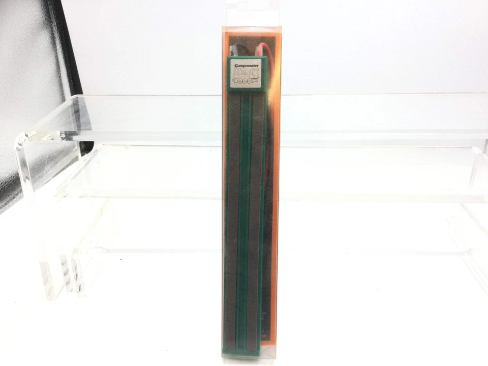 Gaugemaster GM47 N Gauge Locomotive Wheel Cleaner - Image 2 of 2