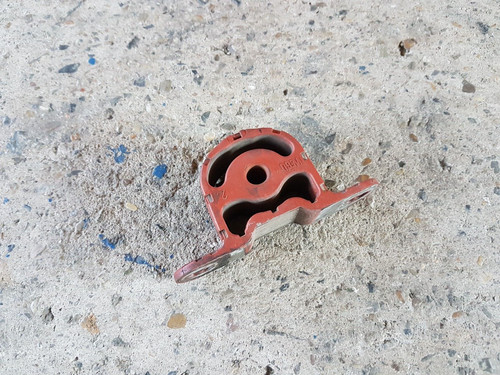 BMW 1er F20 F21 3er F30 F31 N13 Gummilager Katalysator 7612903