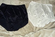 VTG Lot 2 Vanity Fair Shaper Panties Size Xl 8 Nylon Spandex 40301 White Black