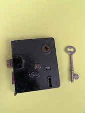 ANTIQUE VINTAGE CAST IRON CORBIN DOOR MORTISE LOCK PART With KEY Works *VK 120*