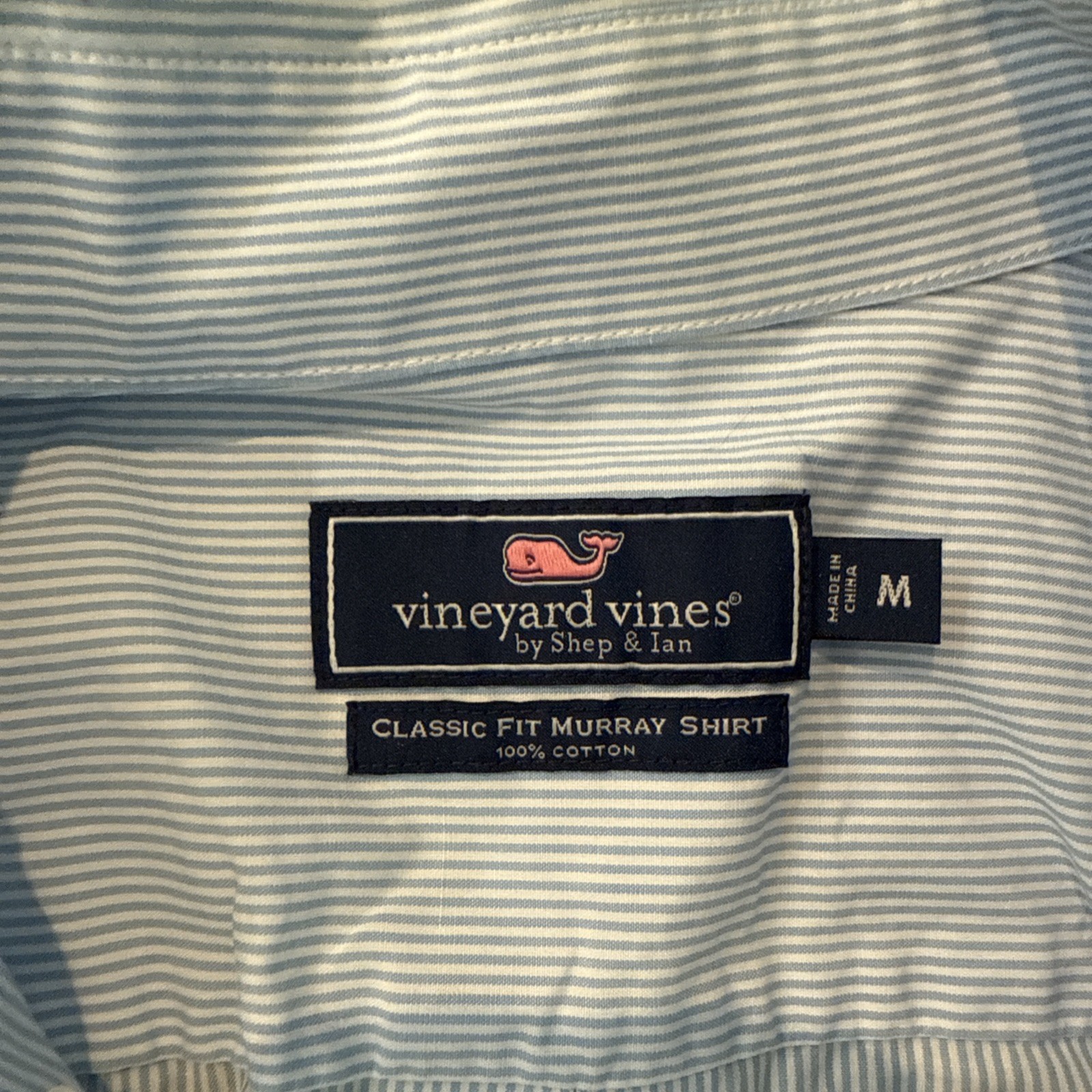 Vineyard Vines M Button Down Excellent - image 9