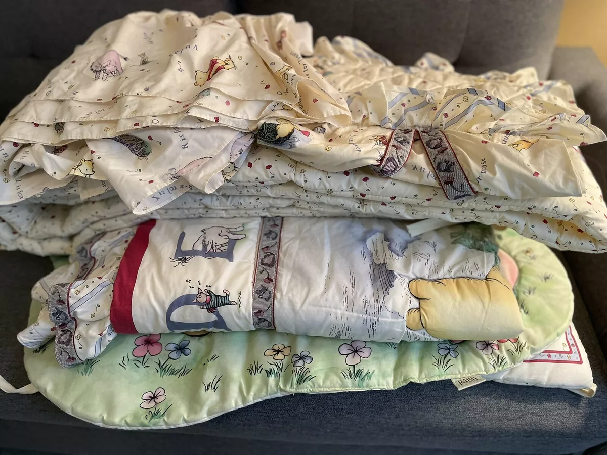 Classic pooh best sale nursery bedding