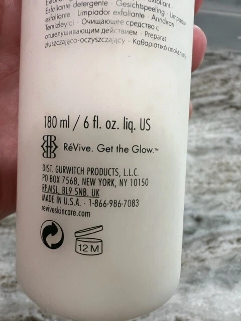 Creme de limpeza esfoliante macio Revive 6 oz NOVO - Imagem 3 de 3