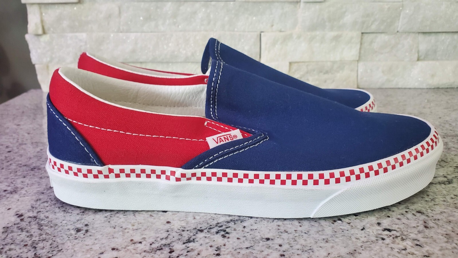NEW Vans Classic Slip-On Red White 