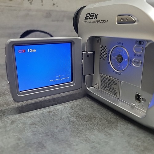 Jvc Digital Video Camera Gr D347u Mini Dv 28x Hyper Zoom TESTED- SAFE MODE 06 - Picture 9 of 9