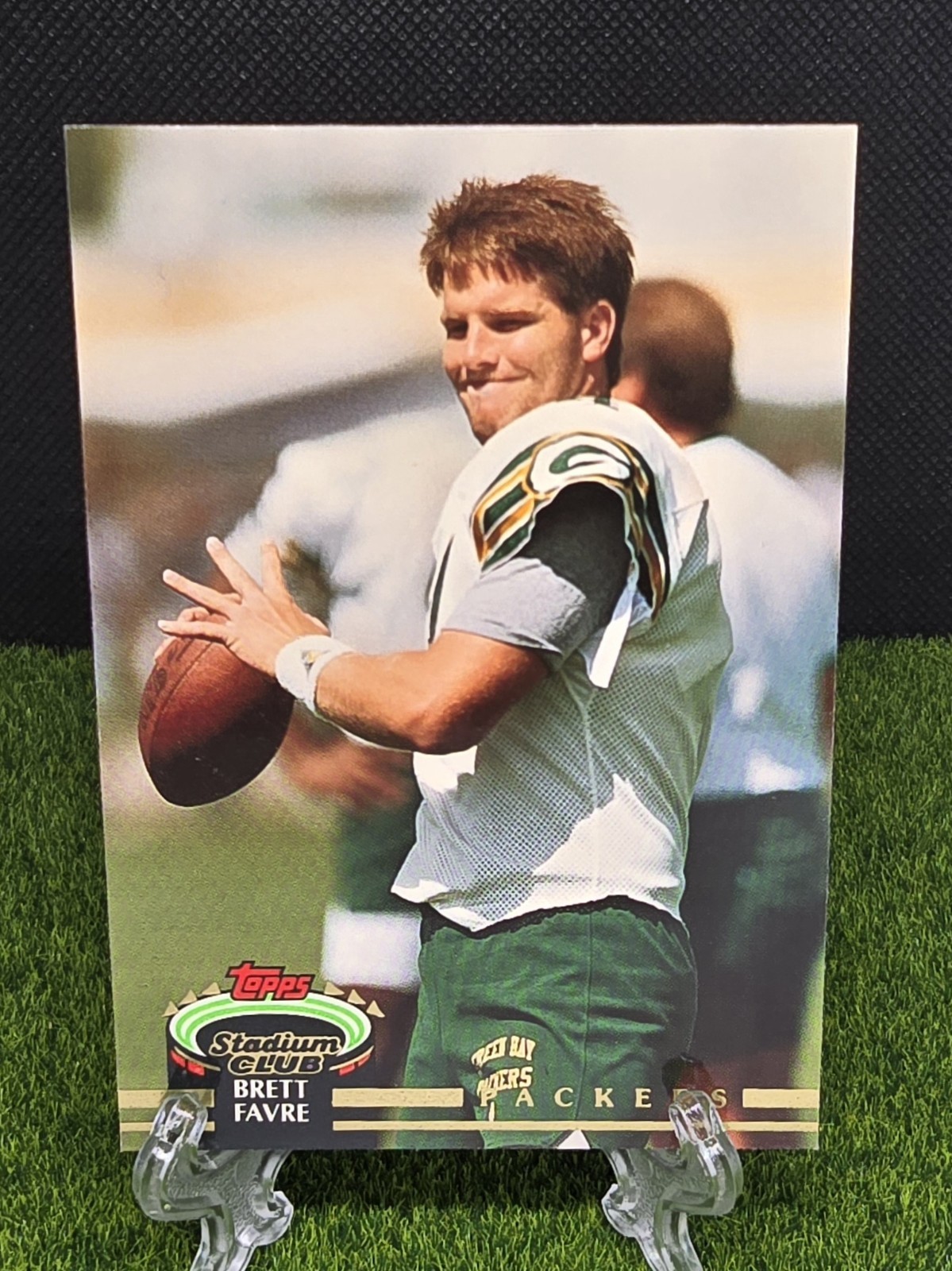 🔥🏉 1992 Topps Stadium Club Brett Favre Packers #683 SP Rare