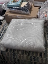 NEW FUTEI Cream White Throw Pillow Covers 26x26 Pack of 2 Chevron Euro Shams