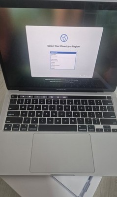 Apple MacBook Pro 13,3 Zoll (256GB SSD, M2, 16GB) Laptop - Silber - (Juni, 2022)