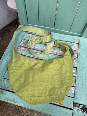 BAGGU Green Juice Medium Crescent Crossbody Bag Purse New Hard To Find