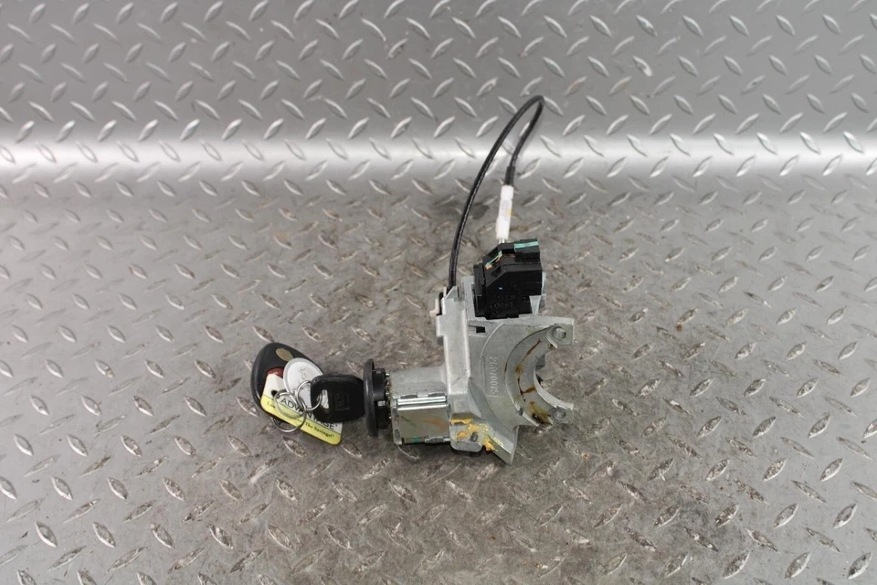 03-07 Escalade EXT Electronic Column Ignition Cylinder Switch W/ Key OEM Factory - Image 4 of 4