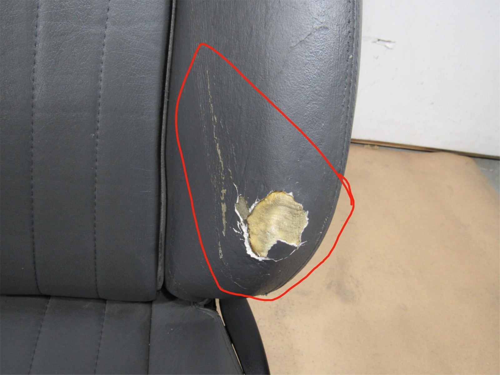 02-06 Maserati Coupe GT 2004 Front Left Driver Seat Cushion Assembly ;