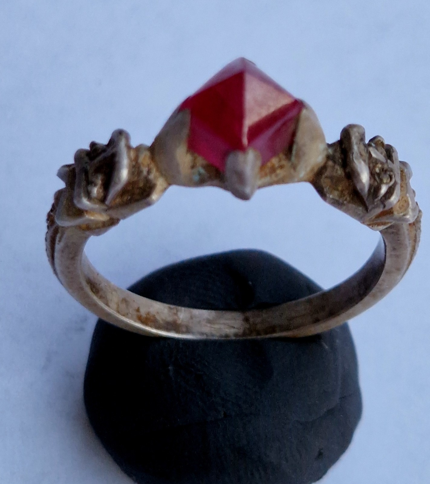 Rare Solid Silver Ring with Ruby & Garnet – Pyram… - image 8