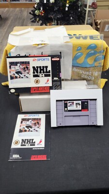 CIB NHL 94 HOCKEY SUPER NINTENDO SNES VIDEO GAME COMPLETE IN BOX W/ PROTECTOR