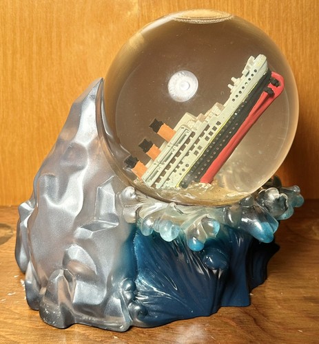 The Spirit Of TITANIC Collectible Snow Globe 1998 Limited Edition #2798/5000 LEI - Picture 9 of 12