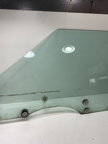1976 LINCOLN CONTINENTAL MARK IV LEFT DRIVER DOOR GLASS NO VENT WINDOW - Picture 3 of 7