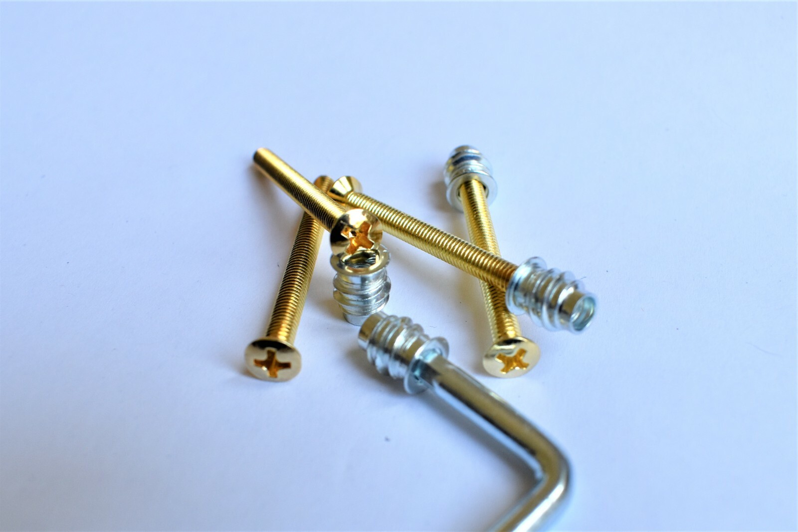 Bulloni Piastra Manico Set Di 4 Viti Per Piastra Collo Chitarra - Foto 4