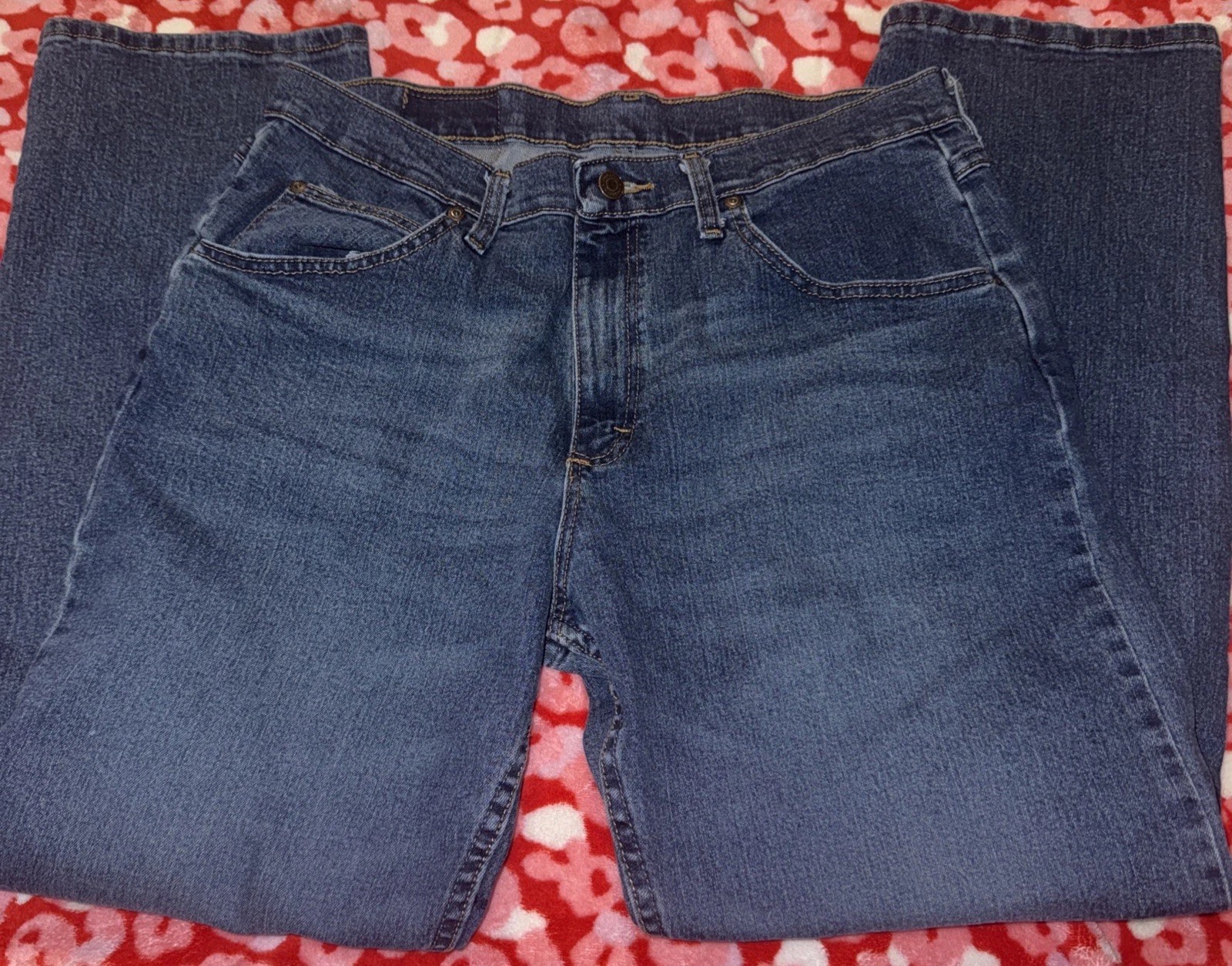 Men’s Wranglers Dark Wash Straight Leg Jeans Size 33x30