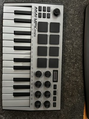 Akai MPK Mini MK3 Special Edition Grey -  with Box, Cables & Software 