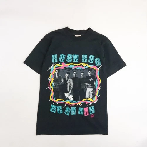 Vintage New Kids On The Block Tour T-Shirt Youth Size Medium 1980s vintage concert t-shirt, vintage, size M, single stitch, B+ condition
