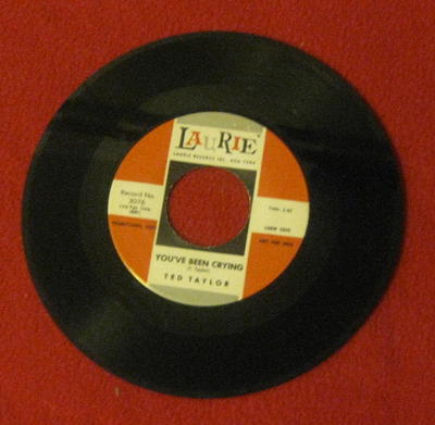 TED TAYLOR ''YOU'VE BEEN CRYING'' RARE 1962 PROMO LAURIE 3076 NICE LQQQK!!