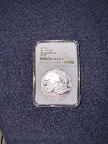 Star Wars 2021 NIUE S$2 Millennium Falcon NGC MS70