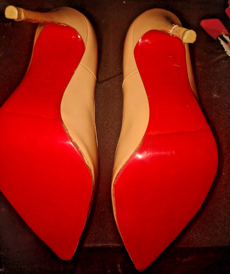 Zapatos de tacón Christian Louboutin para mujer talla 38 EE. UU. 8 Iriza charol nude Foto 2 de 4