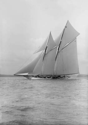 The Schooner Meteor Iv 1913 Meteor Iv OLD SHIPPING PHOTO