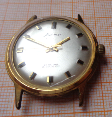 Vintage Handaufzug Armbanduhr Sommer Werk Felsa 465N defekt Unruhe